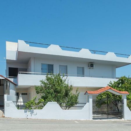 Paulsia Apartments Psinthos Exteriér fotografie