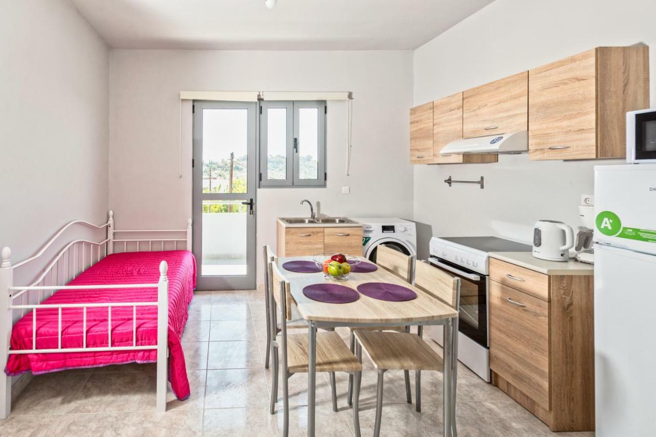 Paulsia Apartments Psinthos Exteriér fotografie