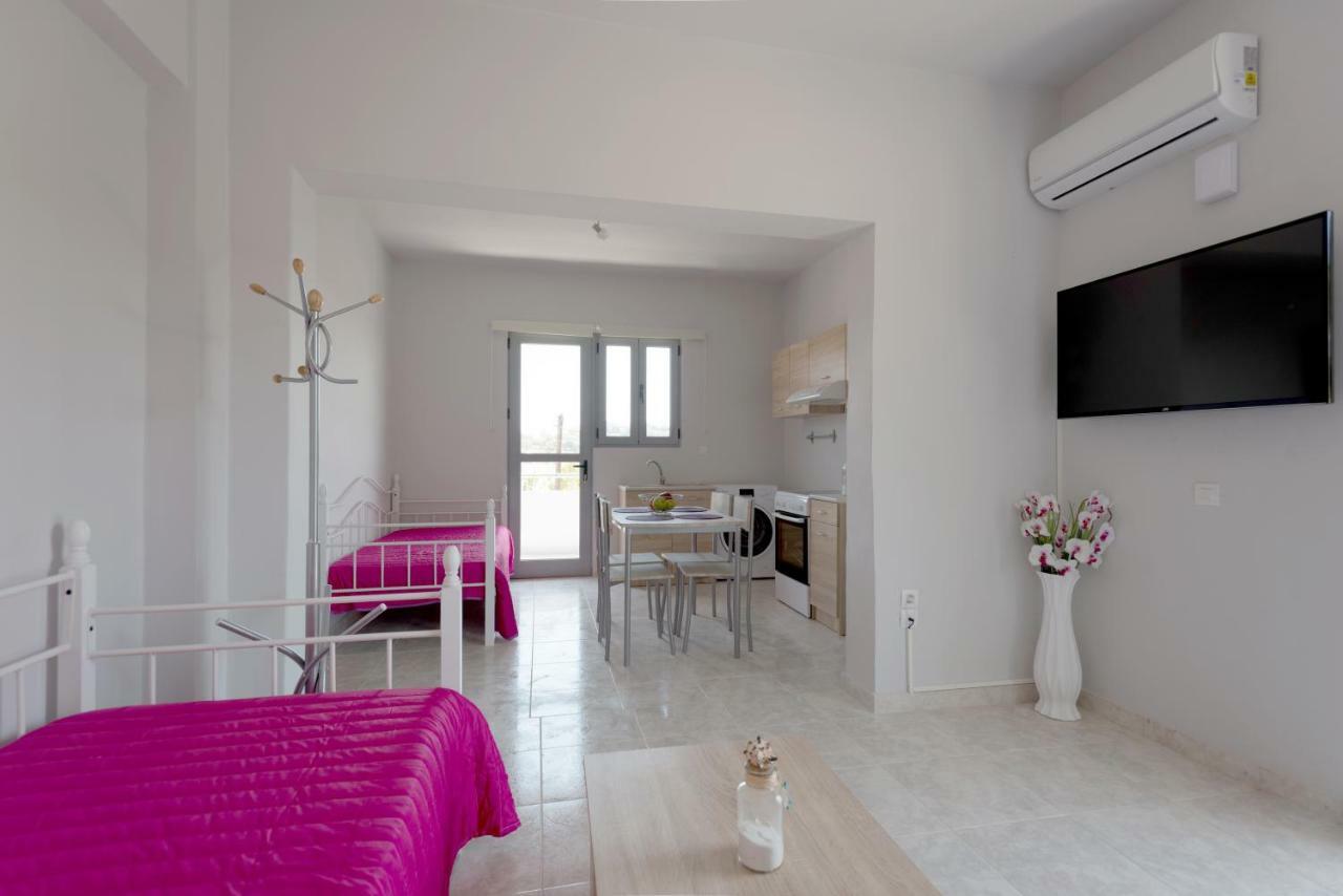 Paulsia Apartments Psinthos Exteriér fotografie